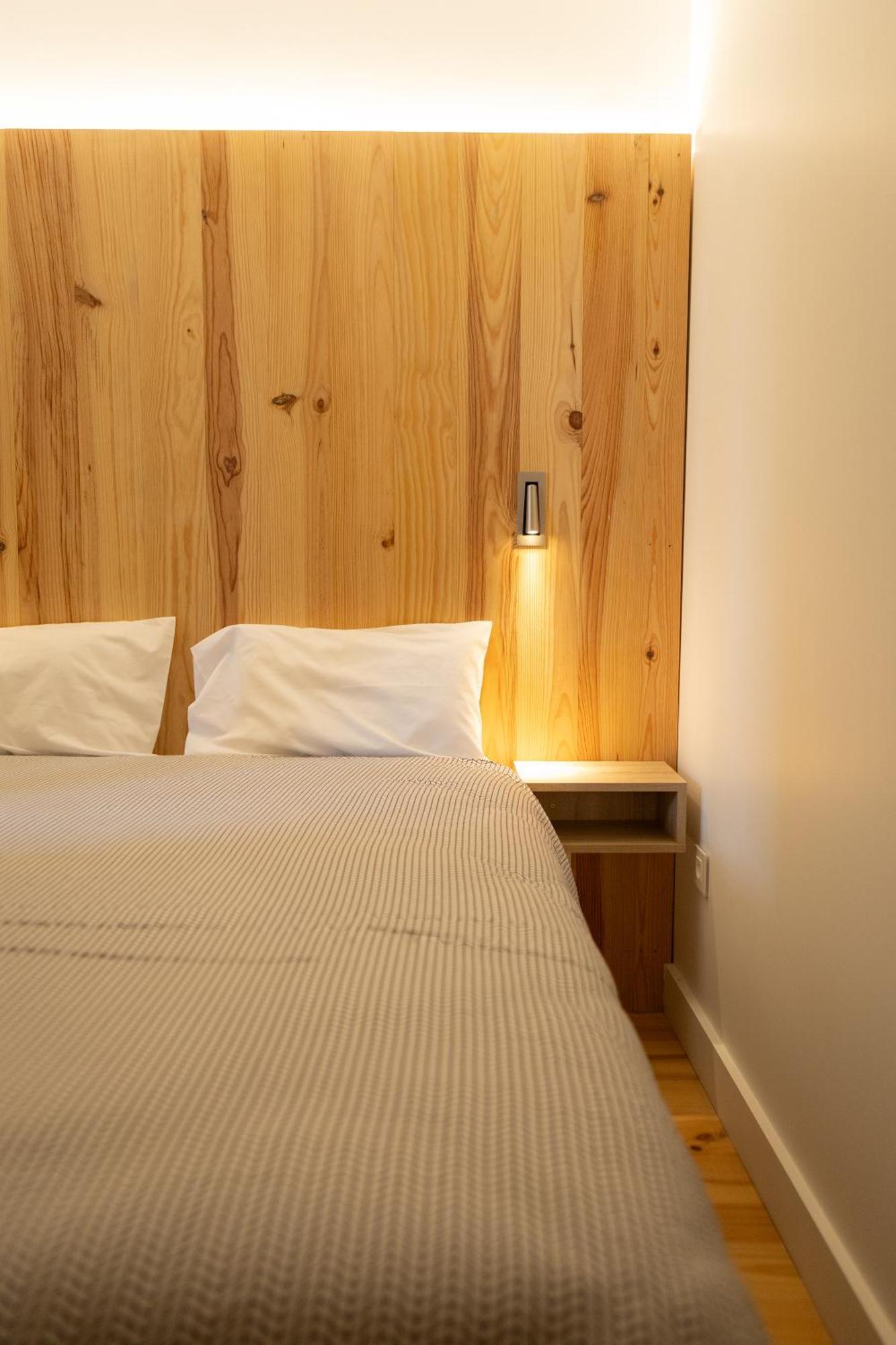 Le Bercail Bed and Breakfast Lacaze Exteriör bild